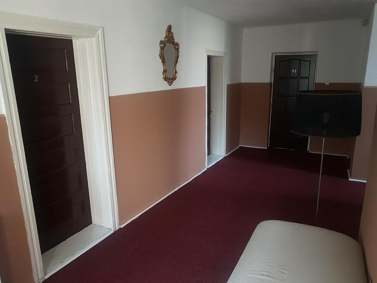 Enjoy Hostel Cluj-Napoca Eksteriør billede