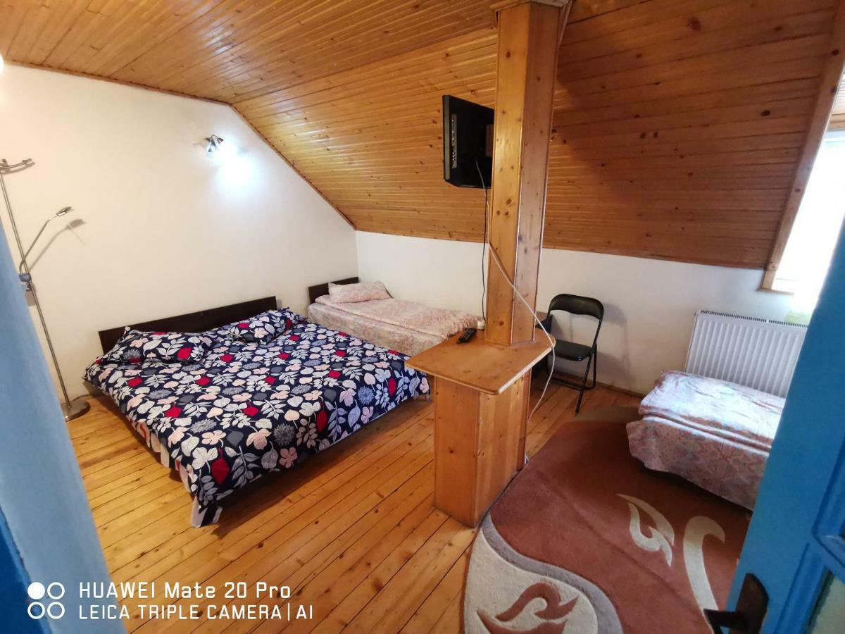 Enjoy Hostel Cluj-Napoca Eksteriør billede