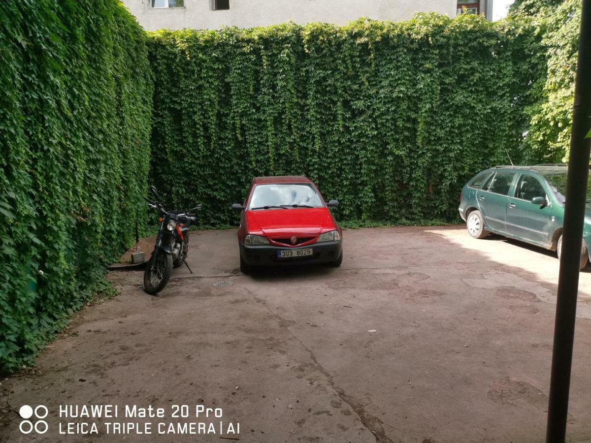 Enjoy Hostel Cluj-Napoca Eksteriør billede